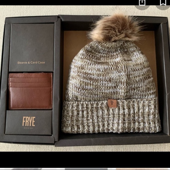 Frye Beanie set - Picture 2 of 10